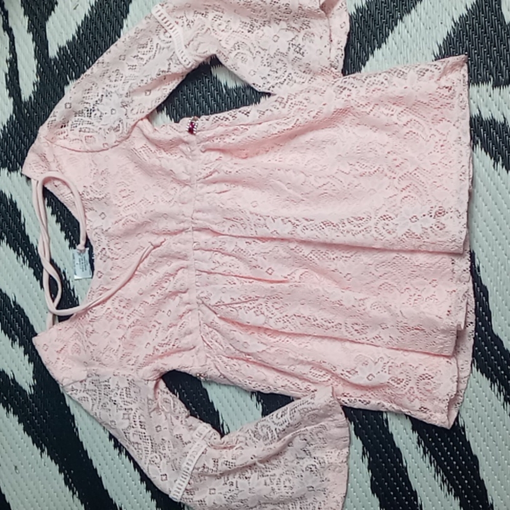 RMLA LACE TOP - Picture 8 of 10
